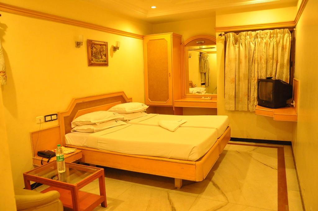 Hotel Sathyam Tiruchirappalli 客房 照片